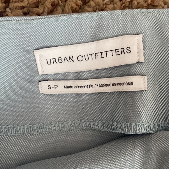 UO VINTAGE taffeta cut high-waisted mini skirt - Picture 5 of 6